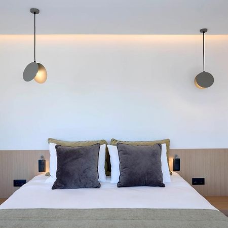 Twinn Downtown Piraeus, Santikos Collection Екстер'єр фото